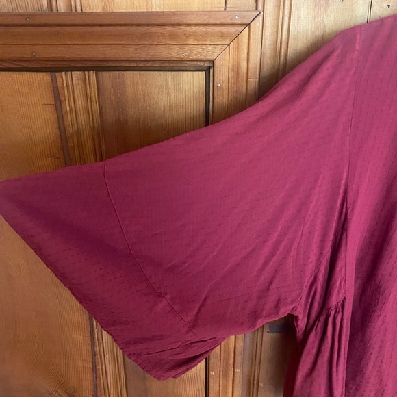 Express Top - Picture 2 of 3